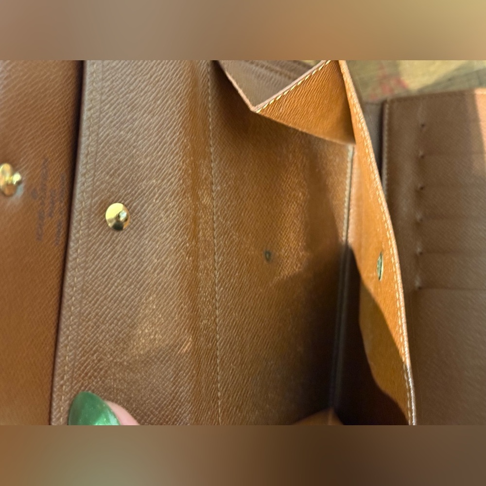 EUC Authentic Louis Vuitton Brown and Gold Monogram Wallet - Picture 7 of 17